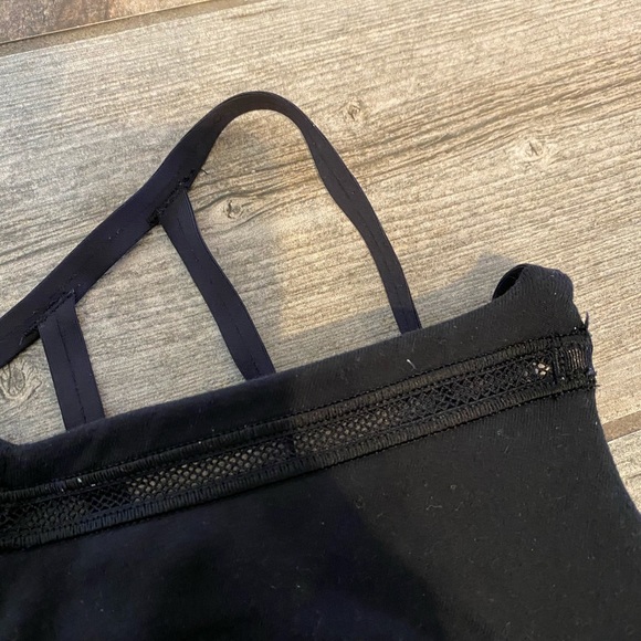 Black lululemon tank - Picture 6 of 6